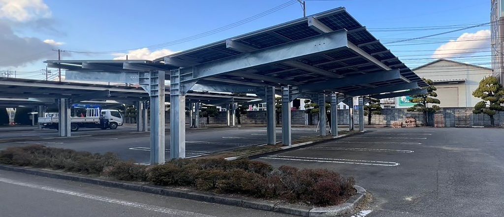 駐車場等を活用したソーラーカーポートの様子