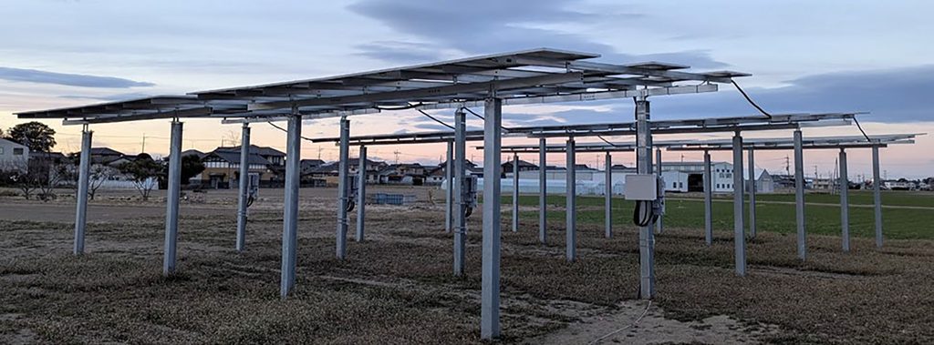 農地や水面などを活用した太陽光発電の導入支援の様子