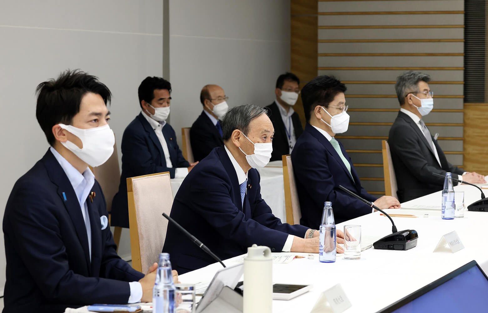 「第3回 国・地方脱炭素実現会議（令和3年6月9日）」の様子